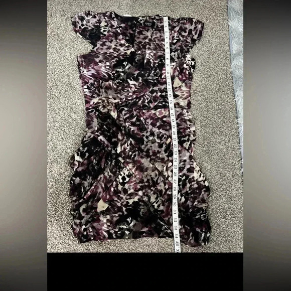 GUESS DRESS  PRINT STRAIGHT V NECK CAP SLEEVES PURPLE TAN AND  BLACK SIZE 12 XL - Picture 8 of 12